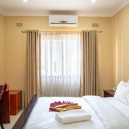 Nyamfinzi Hotel Chipata Exterior photo