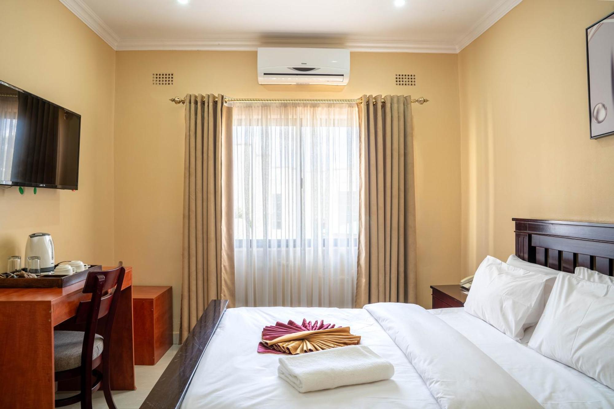 Nyamfinzi Hotel Chipata Exterior photo