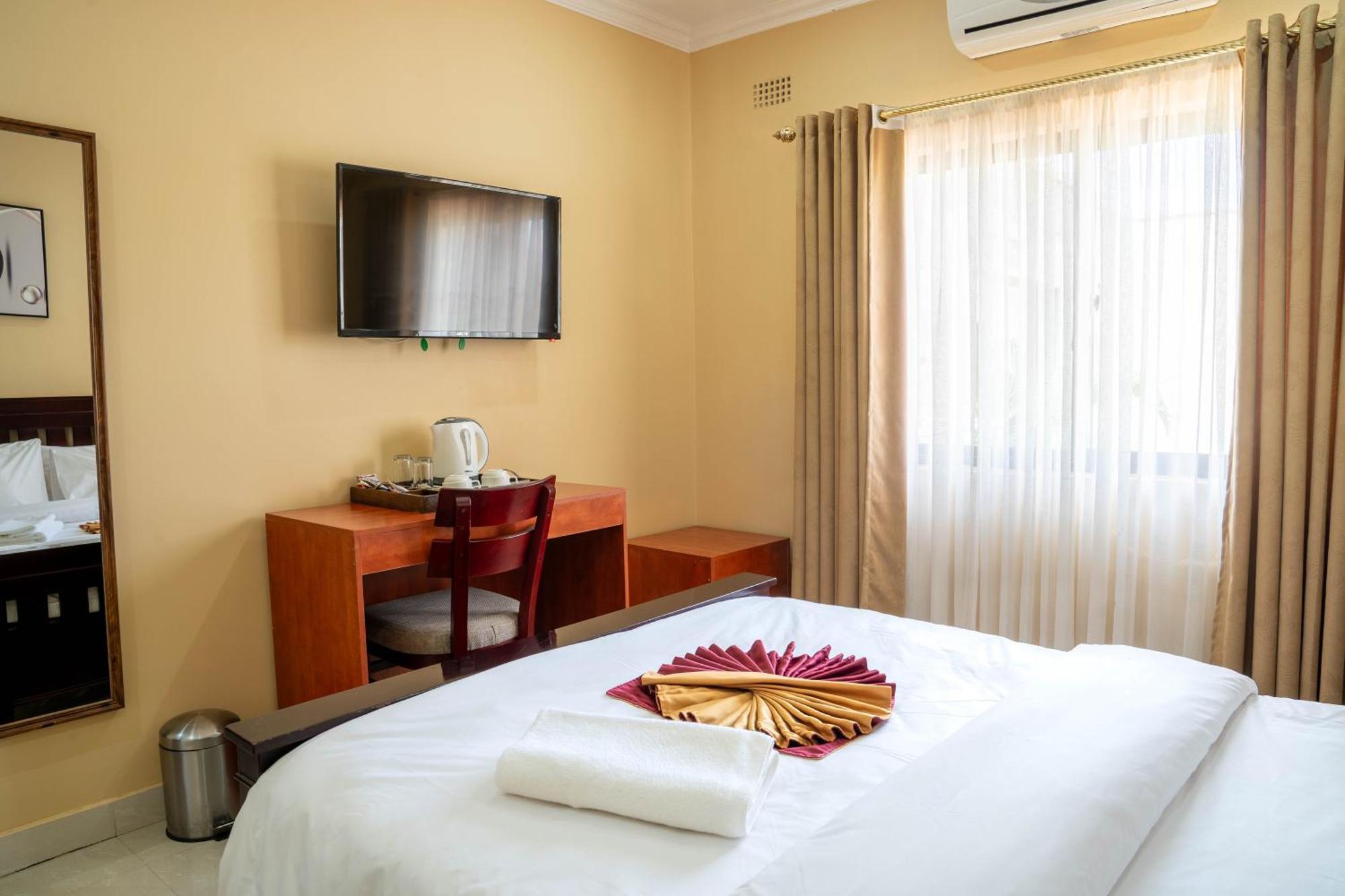 Nyamfinzi Hotel Chipata Exterior photo