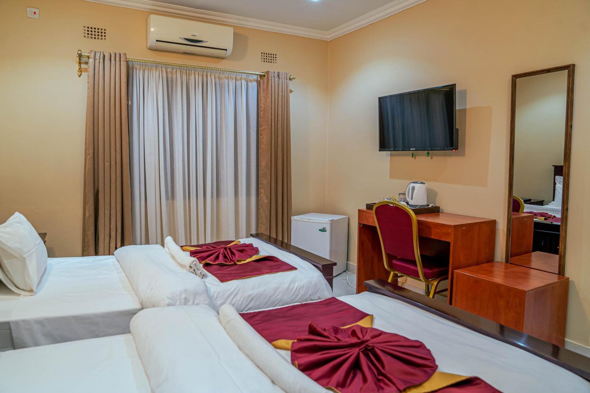 Nyamfinzi Hotel Chipata Exterior photo